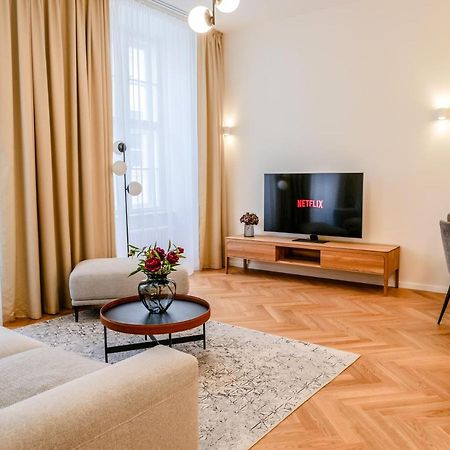 Laurinska 1 Apartments Братислава Экстерьер фото