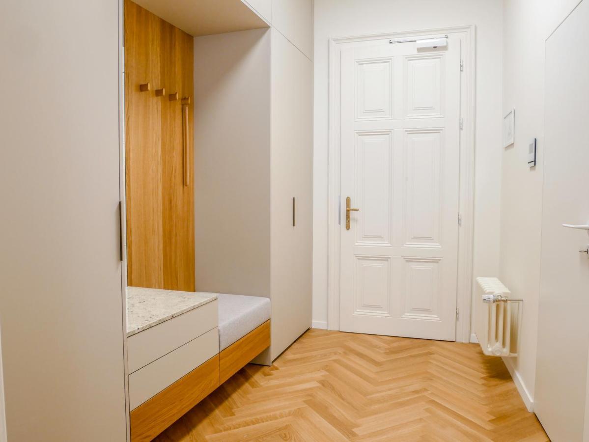 Laurinska 1 Apartments Братислава Экстерьер фото