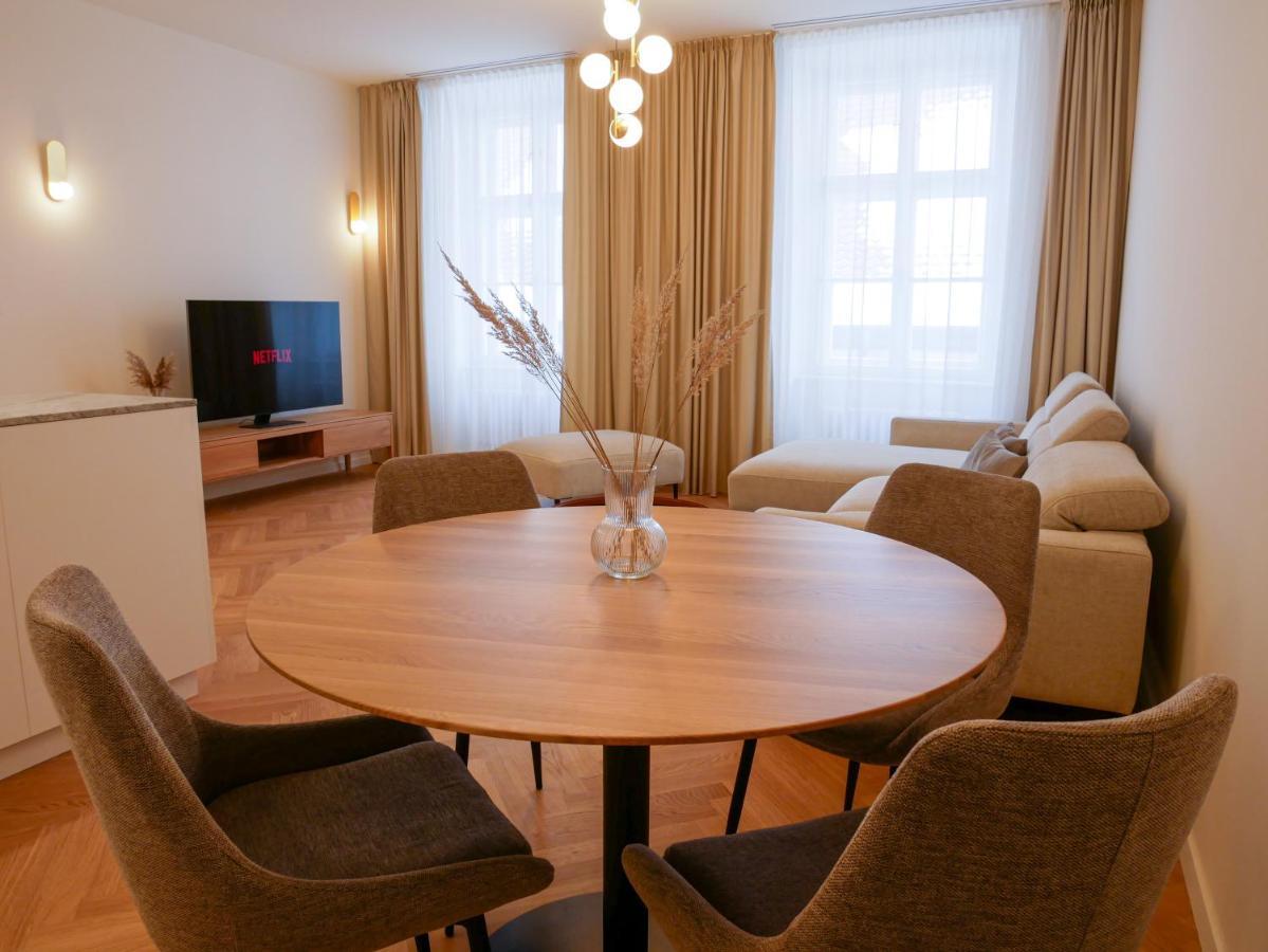 Laurinska 1 Apartments Братислава Экстерьер фото