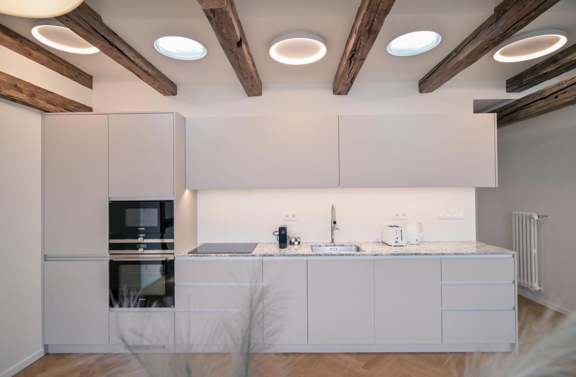 Laurinska 1 Apartments Братислава Экстерьер фото
